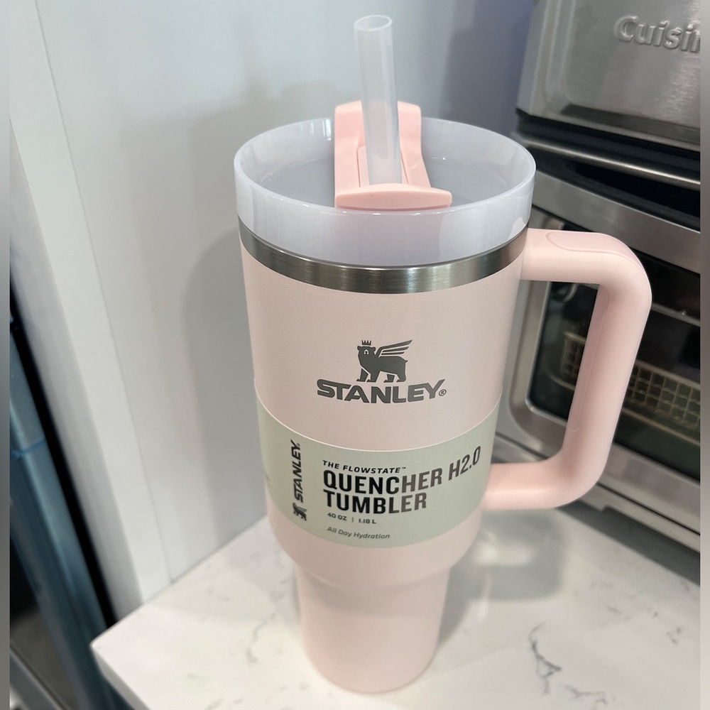 Stanley quencher h2.0 flowstate tumbler 40 oz bloom pink sold out reusable water